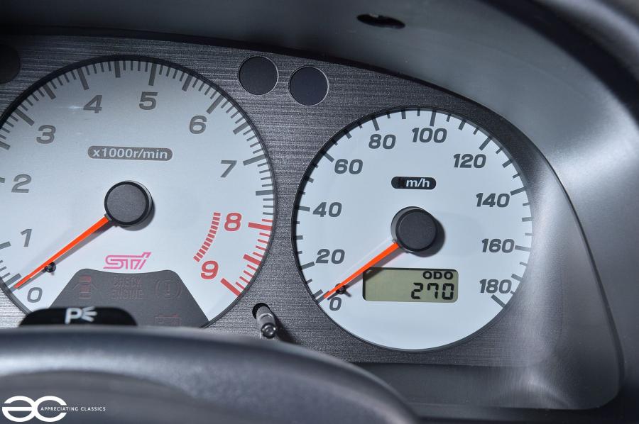 Панель приборов Subaru Impreza 22B STi (GC8E2SD, 309 of 400) 1998 года  (фото 15 из 20)